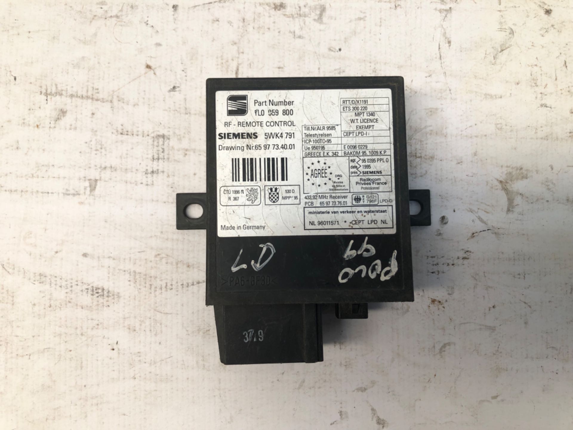 Modulo Central Alarme Vw Polo Classic 1996 2002 1l0959800