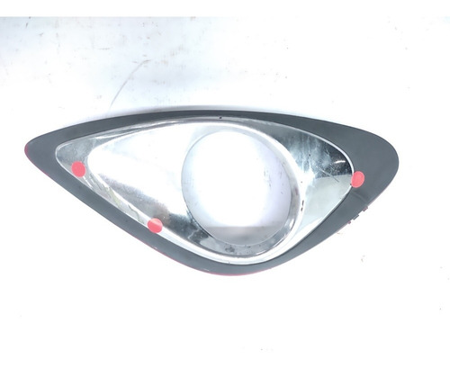Moldura Farol Milha Esquerdo Nissan March 2015 2016 Detalhe