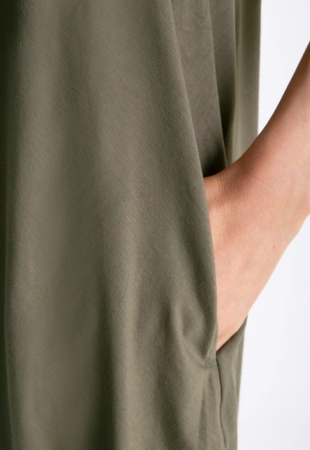 MACACÃO FEMININO LISO COENTRO LYGIA E NANNY