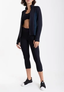 JAQUETA FEMININA ESPORTIVA BERRY SUPPLEX SUZUKA LYGIA E NANNY